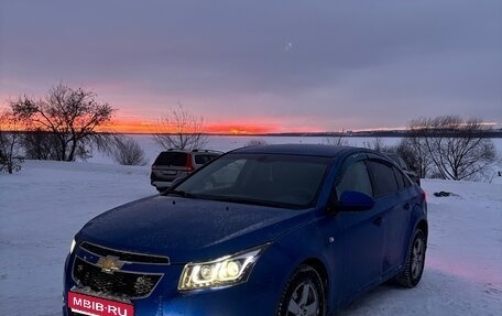 Chevrolet Cruze II, 2011 год, 760 000 рублей, 3 фотография
