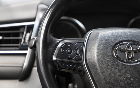 Toyota Camry, 2018 год, 3 349 000 рублей, 15 фотография