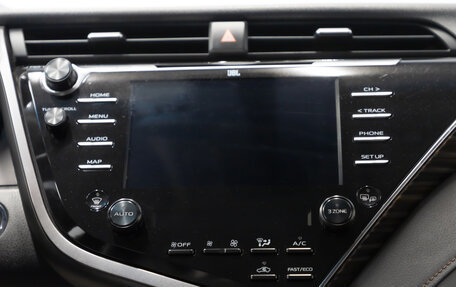 Toyota Camry, 2018 год, 3 349 000 рублей, 17 фотография