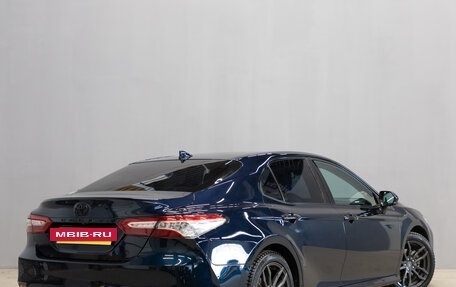 Toyota Camry, 2018 год, 3 349 000 рублей, 7 фотография