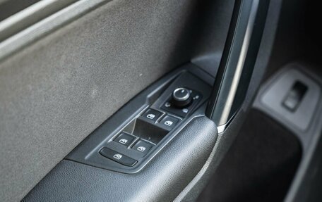 Volkswagen Tiguan II, 2017 год, 2 600 000 рублей, 23 фотография