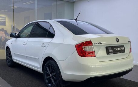 Skoda Rapid I, 2015 год, 945 000 рублей, 8 фотография