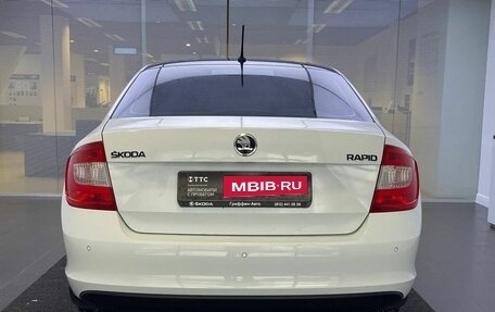 Skoda Rapid I, 2015 год, 945 000 рублей, 7 фотография