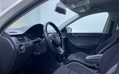 Skoda Rapid I, 2015 год, 945 000 рублей, 20 фотография