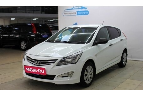 Hyundai Solaris II рестайлинг, 2015 год, 1 120 000 рублей, 2 фотография