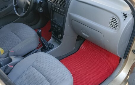 KIA Rio II, 2002 год, 200 000 рублей, 11 фотография