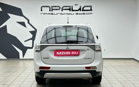 Mitsubishi Outlander III рестайлинг 3, 2014 год, 1 549 000 рублей, 6 фотография