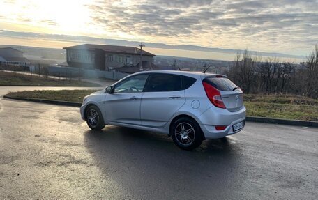 Hyundai Solaris II рестайлинг, 2014 год, 999 999 рублей, 6 фотография