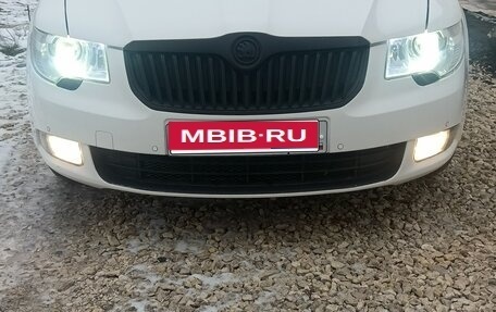 Skoda Superb III рестайлинг, 2012 год, 970 000 рублей, 1 фотография