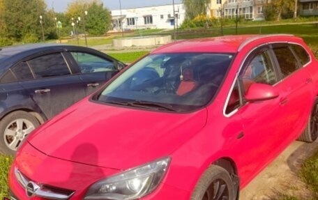 Opel Astra J, 2013 год, 950 000 рублей, 2 фотография