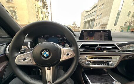 BMW 7 серия, 2019 год, 5 800 000 рублей, 11 фотография