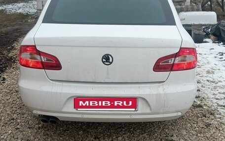 Skoda Superb III рестайлинг, 2012 год, 970 000 рублей, 3 фотография
