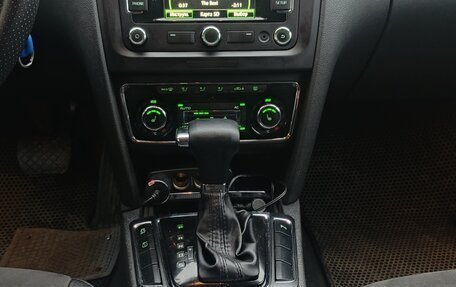 Skoda Superb III рестайлинг, 2012 год, 970 000 рублей, 31 фотография