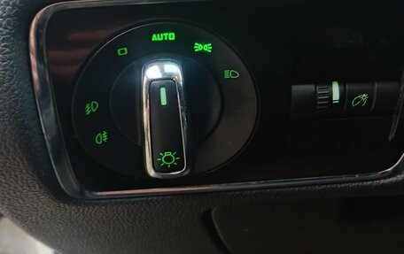 Skoda Superb III рестайлинг, 2012 год, 970 000 рублей, 33 фотография