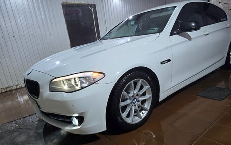 BMW 5 серия, 2013 год, 1 559 000 рублей, 3 фотография
