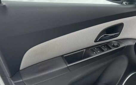 Chevrolet Cruze II, 2013 год, 800 000 рублей, 4 фотография