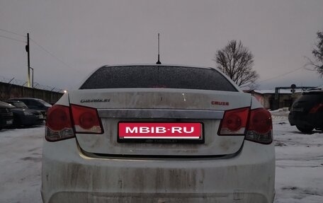 Chevrolet Cruze II, 2013 год, 800 000 рублей, 2 фотография