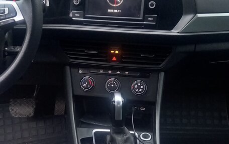 Volkswagen Jetta VII, 2021 год, 1 650 000 рублей, 10 фотография