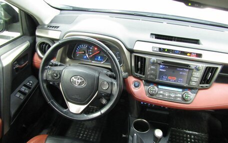 Toyota RAV4, 2013 год, 1 980 000 рублей, 18 фотография