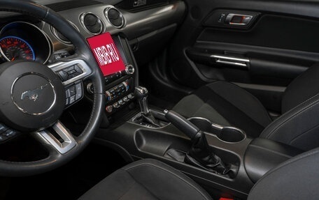 Ford Mustang VI рестайлинг, 2020 год, 4 700 000 рублей, 13 фотография