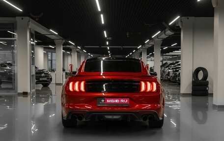 Ford Mustang VI рестайлинг, 2020 год, 4 700 000 рублей, 6 фотография