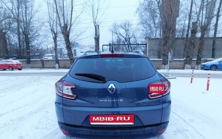 Renault Megane III, 2015 год, 900 000 рублей, 4 фотография