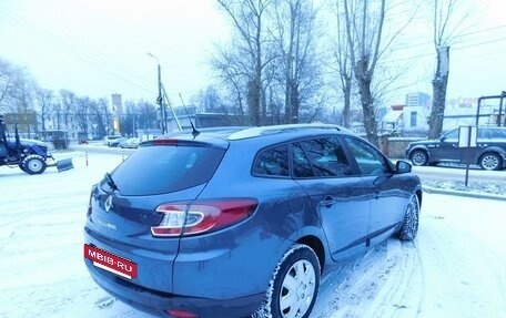 Renault Megane III, 2015 год, 900 000 рублей, 3 фотография