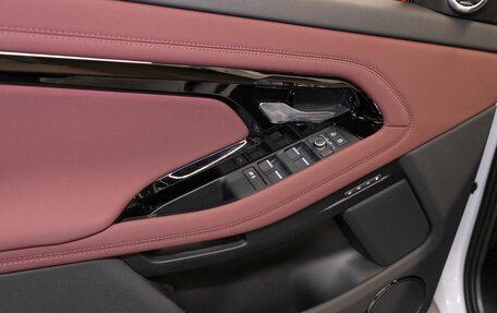 Land Rover Range Rover Evoque II, 2025 год, 6 600 000 рублей, 15 фотография