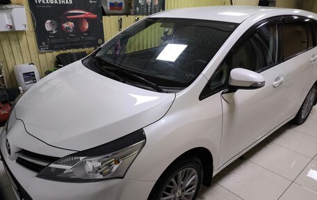 Toyota Verso I, 2014 год, 1 500 000 рублей, 3 фотография