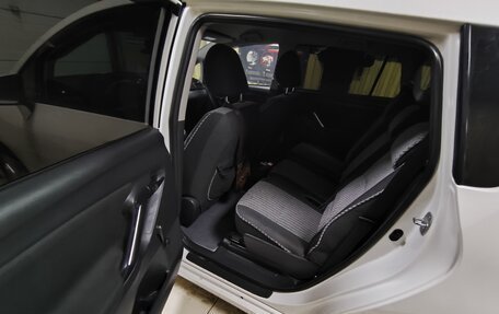 Toyota Verso I, 2014 год, 1 500 000 рублей, 7 фотография