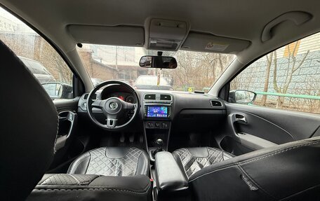 Volkswagen Polo VI (EU Market), 2012 год, 800 000 рублей, 2 фотография