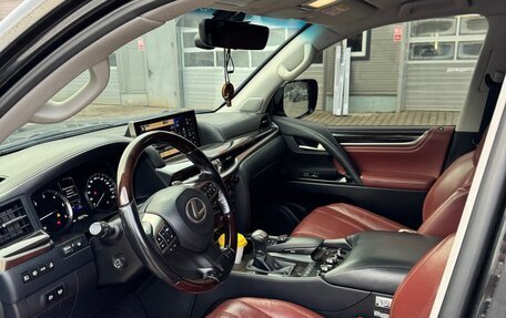 Lexus LX III, 2017 год, 7 350 000 рублей, 4 фотография