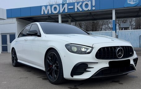 Mercedes-Benz E-Класс AMG, 2022 год, 9 150 000 рублей, 3 фотография