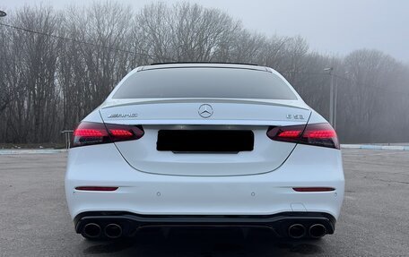 Mercedes-Benz E-Класс AMG, 2022 год, 9 150 000 рублей, 5 фотография