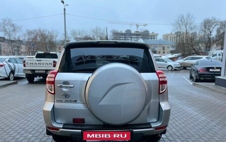 Toyota RAV4, 2011 год, 1 800 000 рублей, 2 фотография