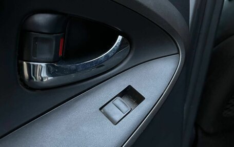 Toyota RAV4, 2011 год, 1 800 000 рублей, 11 фотография