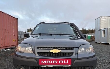 Chevrolet Niva I рестайлинг, 2020 год, 1 000 000 рублей, 2 фотография