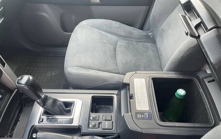 Toyota Land Cruiser Prado 150 рестайлинг 2, 2012 год, 2 700 000 рублей, 16 фотография