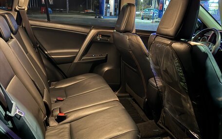 Toyota RAV4, 2018 год, 2 550 000 рублей, 6 фотография