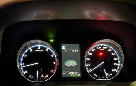 Toyota RAV4, 2018 год, 2 550 000 рублей, 10 фотография