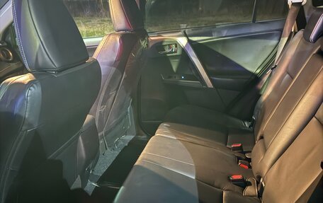 Toyota RAV4, 2018 год, 2 550 000 рублей, 5 фотография