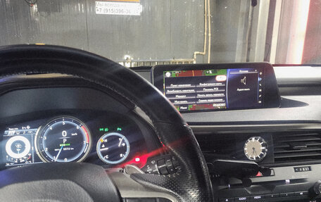 Lexus RX IV рестайлинг, 2018 год, 3 950 000 рублей, 9 фотография