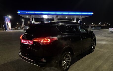 Toyota RAV4, 2018 год, 2 550 000 рублей, 3 фотография