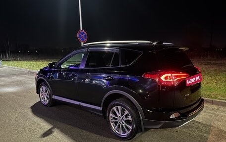 Toyota RAV4, 2018 год, 2 550 000 рублей, 4 фотография