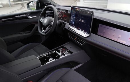 Volkswagen Tiguan, 2025 год, 5 200 000 рублей, 15 фотография