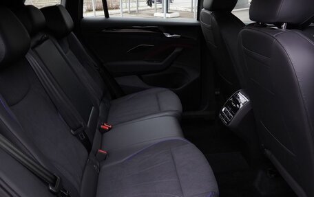 Volkswagen Tiguan, 2025 год, 5 200 000 рублей, 26 фотография