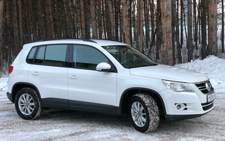 Volkswagen Tiguan I, 2009 год, 887 000 рублей, 3 фотография