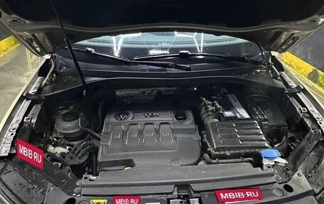 Volkswagen Tiguan II, 2017 год, 2 900 000 рублей, 12 фотография