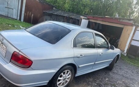 Hyundai Sonata IV рестайлинг, 2002 год, 320 000 рублей, 4 фотография