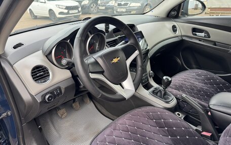 Chevrolet Cruze II, 2011 год, 635 000 рублей, 8 фотография